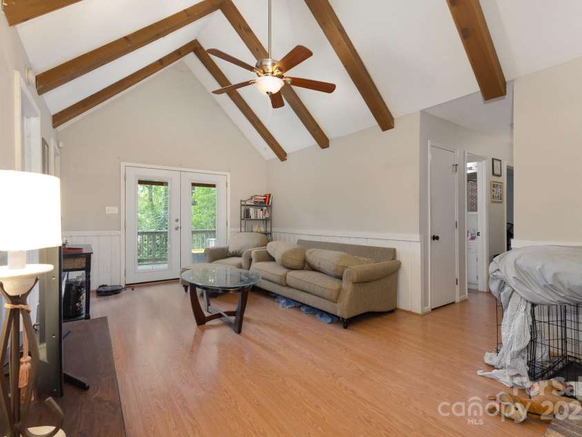 1407 Jodhpur Court, Charlotte, NC 28212.  MLS# CAR4255043, YatesRealty ID 12990. 