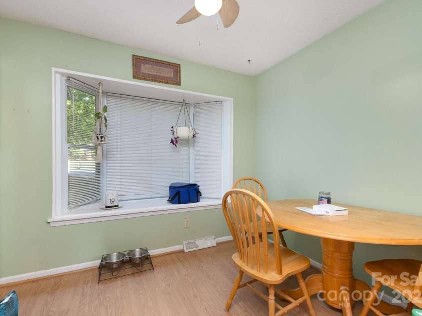 1407 Jodhpur Court, Charlotte, NC 28212.  MLS# CAR4255043, YatesRealty ID 12990. 