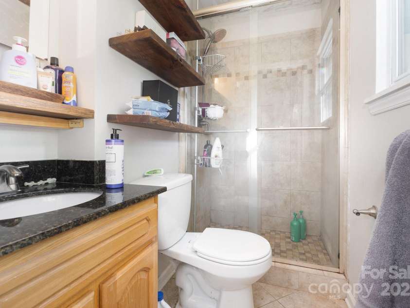 1407 Jodhpur Court, Charlotte, NC 28212.  MLS# CAR4255043, YatesRealty ID 12990. 