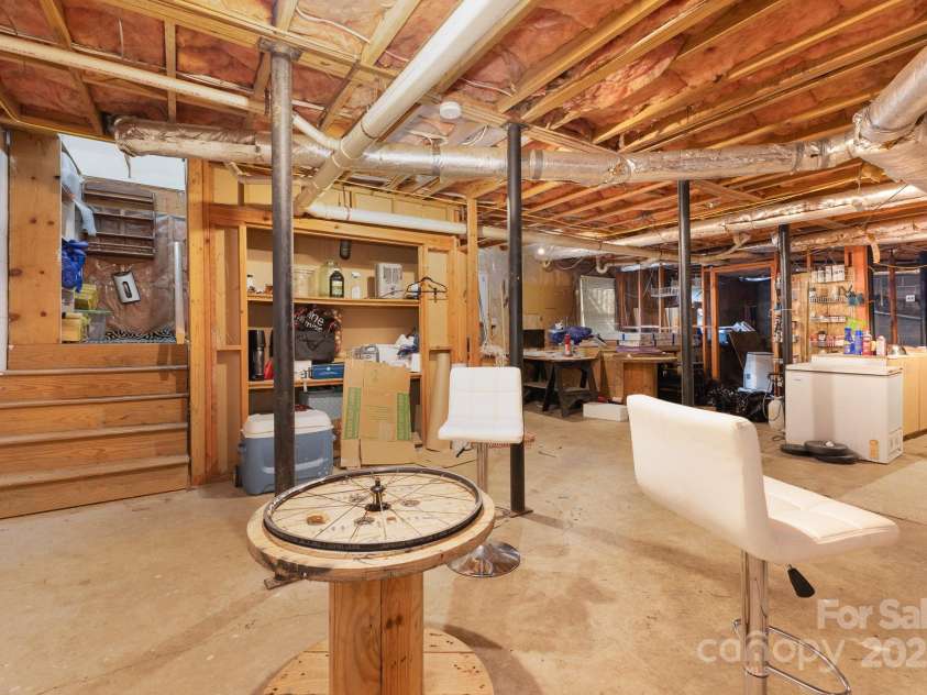 1407 Jodhpur Court, Charlotte, NC 28212.  MLS# CAR4255043, YatesRealty ID 12990. Basement