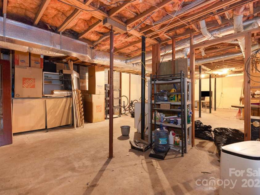1407 Jodhpur Court, Charlotte, NC 28212.  MLS# CAR4255043, YatesRealty ID 12990. Basement