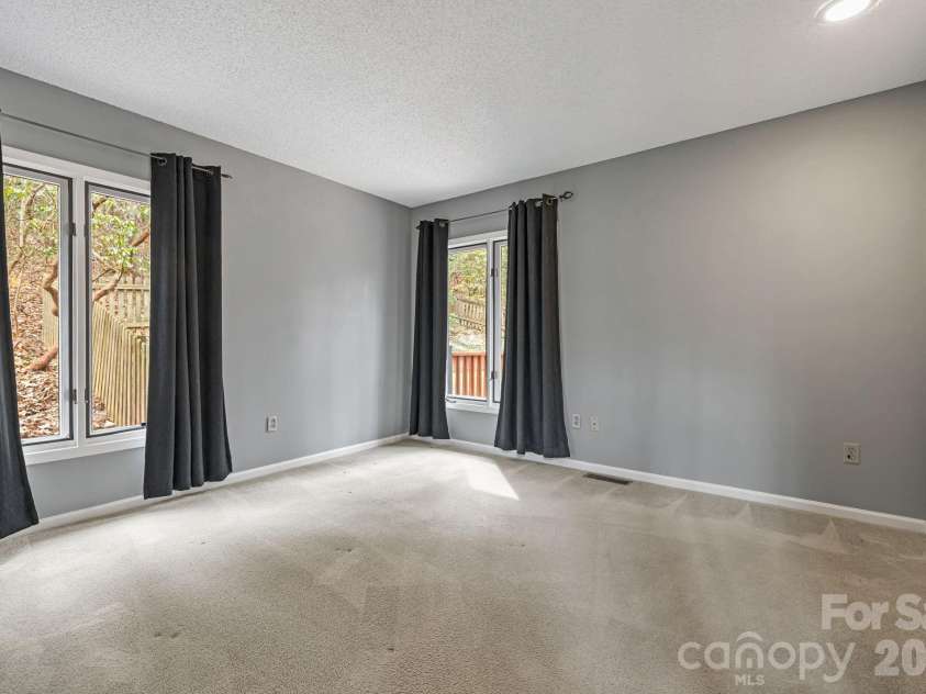 45 Windward Drive, Asheville, NC 28803.  MLS# CAR4341817, YatesRealty ID 12992. Bedroom #2