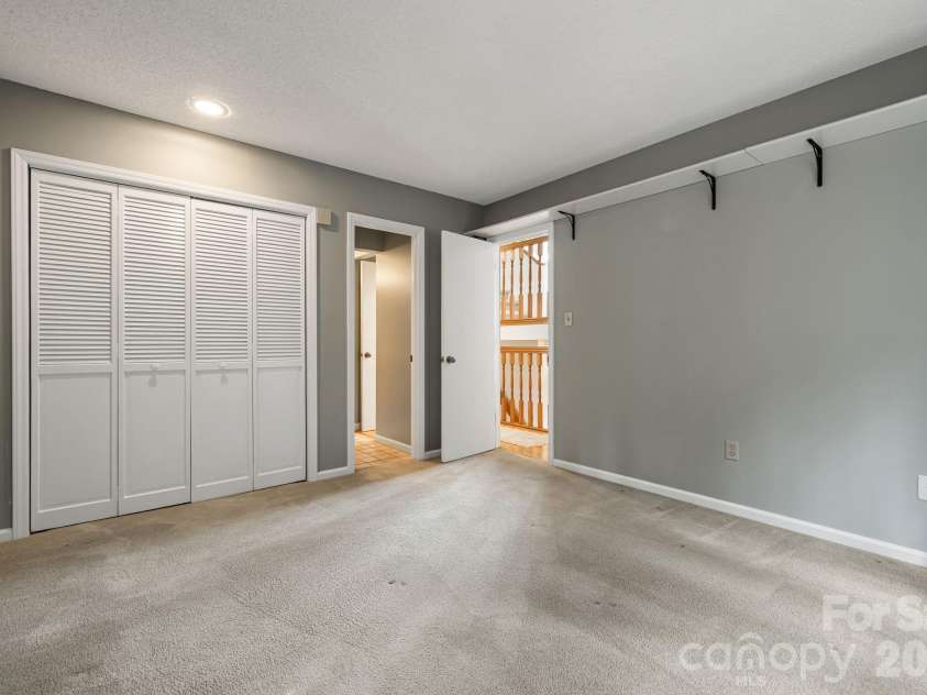 45 Windward Drive, Asheville, NC 28803.  MLS# CAR4341817, YatesRealty ID 12992. Bedroom #2