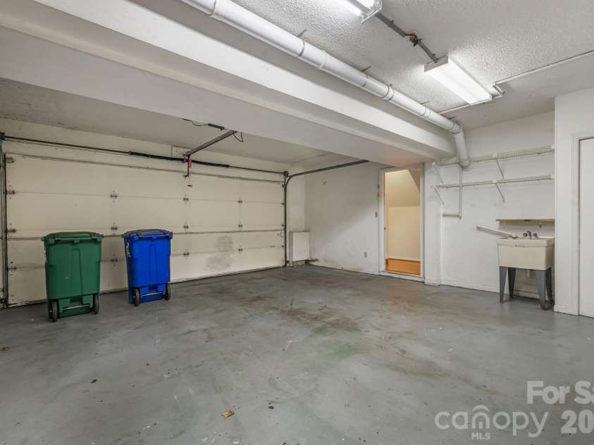 45 Windward Drive, Asheville, NC 28803.  MLS# CAR4341817, YatesRealty ID 12992. Garage