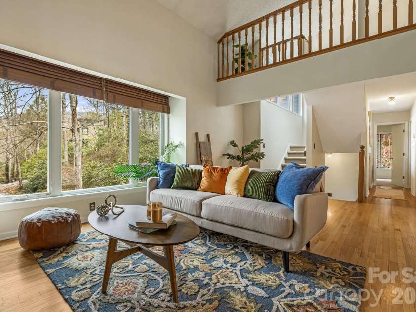 45 Windward Drive, Asheville, NC 28803.  MLS# CAR4341817, YatesRealty ID 12992. Living Area