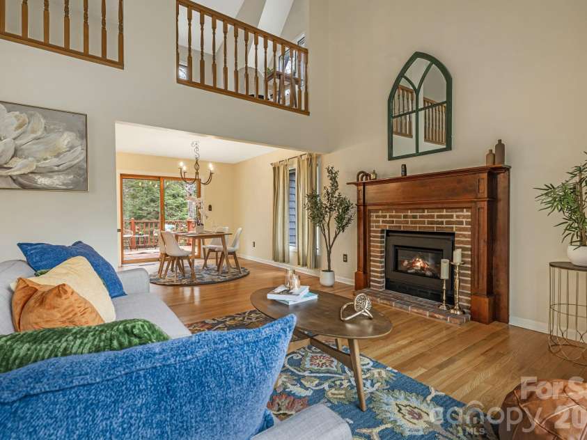 45 Windward Drive, Asheville, NC 28803.  MLS# CAR4341817, YatesRealty ID 12992. Living area