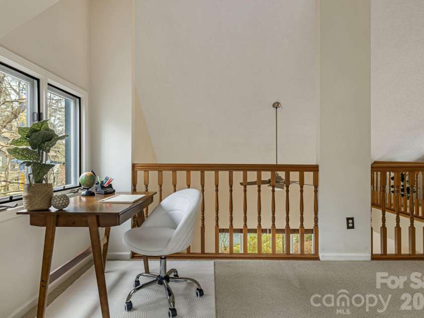 45 Windward Drive, Asheville, NC 28803.  MLS# CAR4341817, YatesRealty ID 12992. Loft