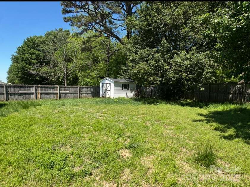 3240 St Vincent Drive, Claremont, NC 28610.  MLS# CAR4258933, YatesRealty ID 12993. 