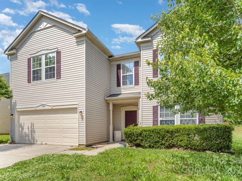 3882 Shasta Circle, Clover, SC 29710.  MLS# CAR4243358, YatesRealty ID 12994. 