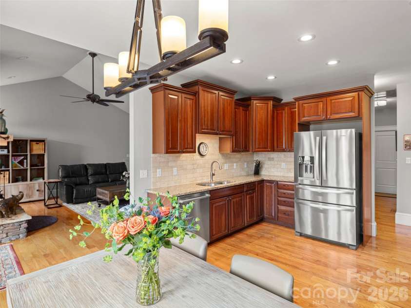 9 Stegall Lane, Asheville, NC 28805.  MLS# CAR4350787, YatesRealty ID 12994. 