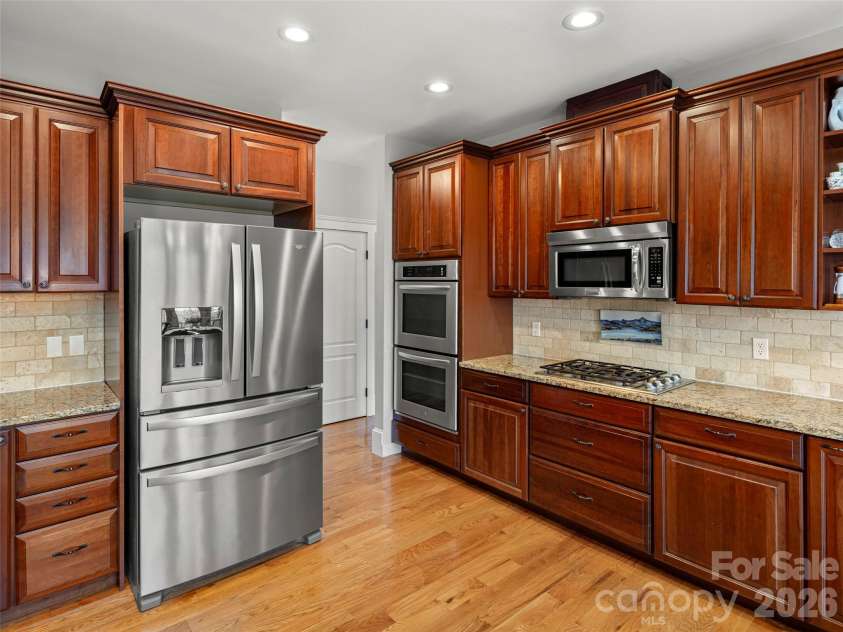 9 Stegall Lane, Asheville, NC 28805.  MLS# CAR4350787, YatesRealty ID 12994. 