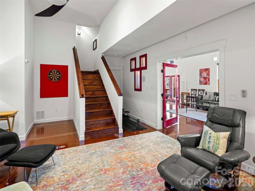 9 Stegall Lane, Asheville, NC 28805.  MLS# CAR4350787, YatesRealty ID 12994. 