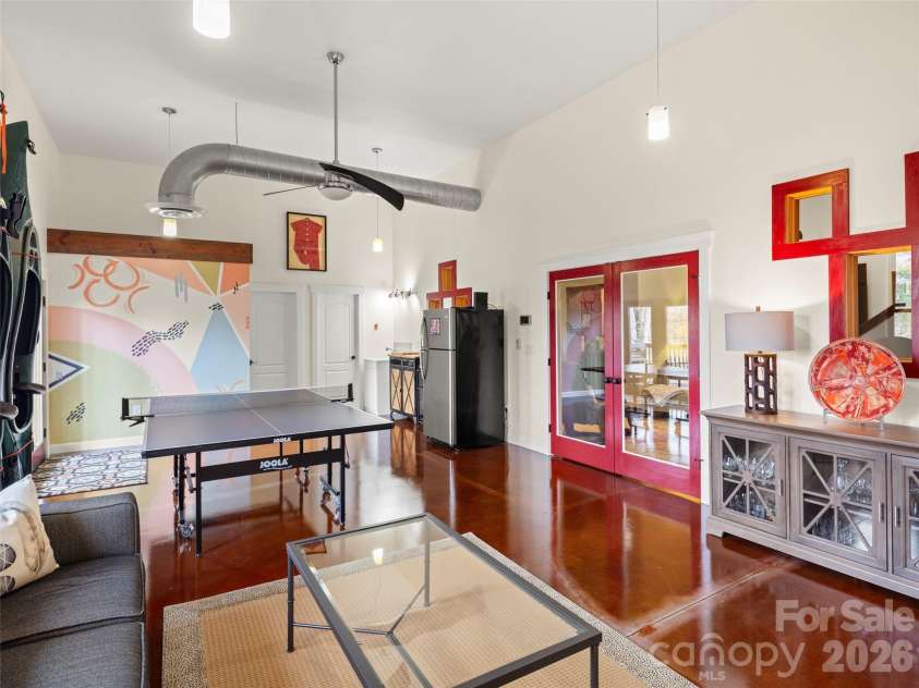 9 Stegall Lane, Asheville, NC 28805.  MLS# CAR4350787, YatesRealty ID 12994. 