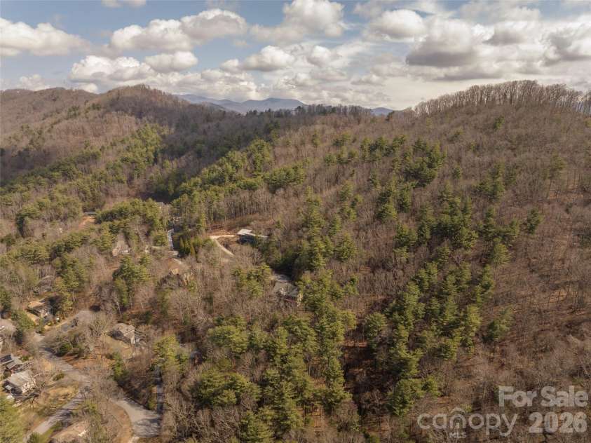 9 Stegall Lane, Asheville, NC 28805.  MLS# CAR4350787, YatesRealty ID 12994. 