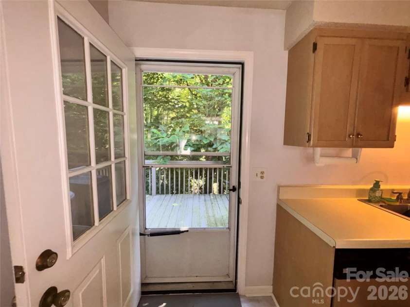 160 Whispering Pines Drive, Marion, NC 28752.  MLS# CAR4346254, YatesRealty ID 12995. 