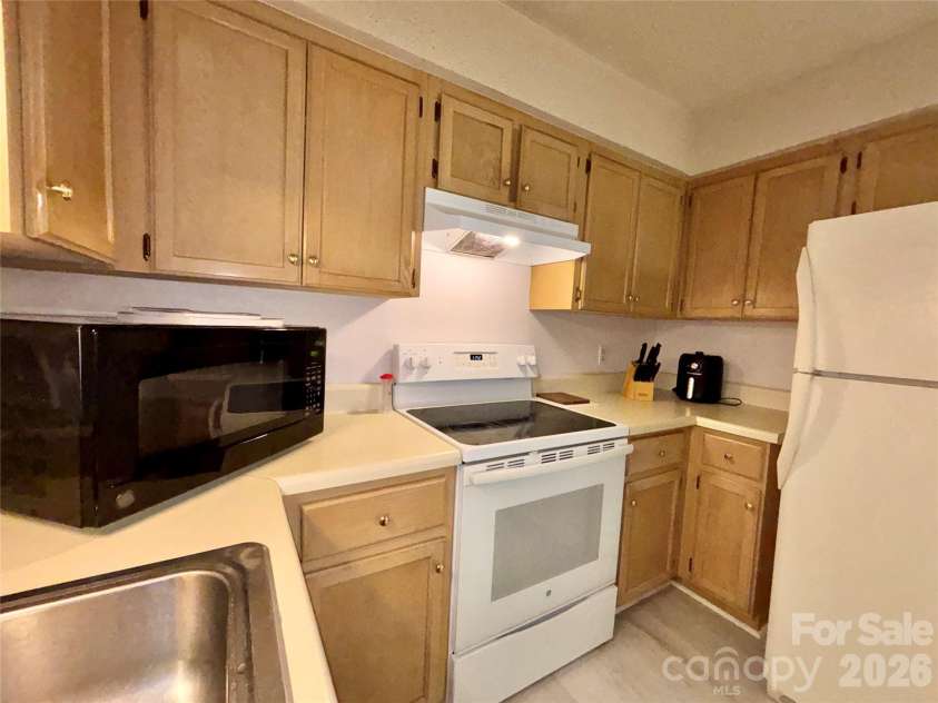 160 Whispering Pines Drive, Marion, NC 28752.  MLS# CAR4346254, YatesRealty ID 12995. 