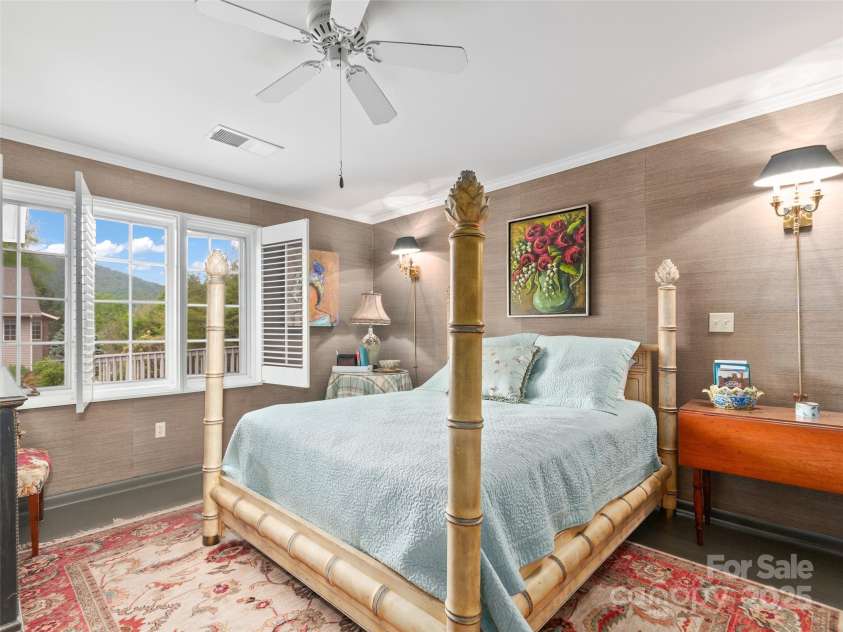 671 Haywood Street, Waynesville, NC 28786.  MLS# CAR4254218, YatesRealty ID 12995. 
