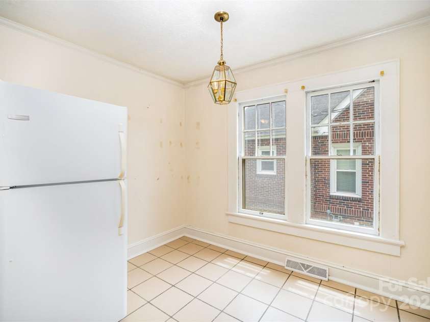 813 Ridge Avenue, Kannapolis, NC 28083.  MLS# CAR4255138, YatesRealty ID 12996. 