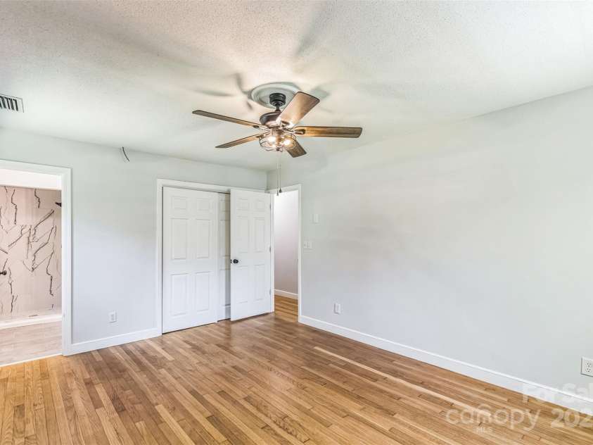2300 Radius Circle, Sanford, NC 27330.  MLS# CAR4257008, YatesRealty ID 12997. 