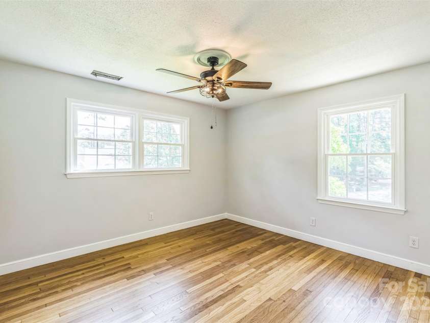 2300 Radius Circle, Sanford, NC 27330.  MLS# CAR4257008, YatesRealty ID 12997. 