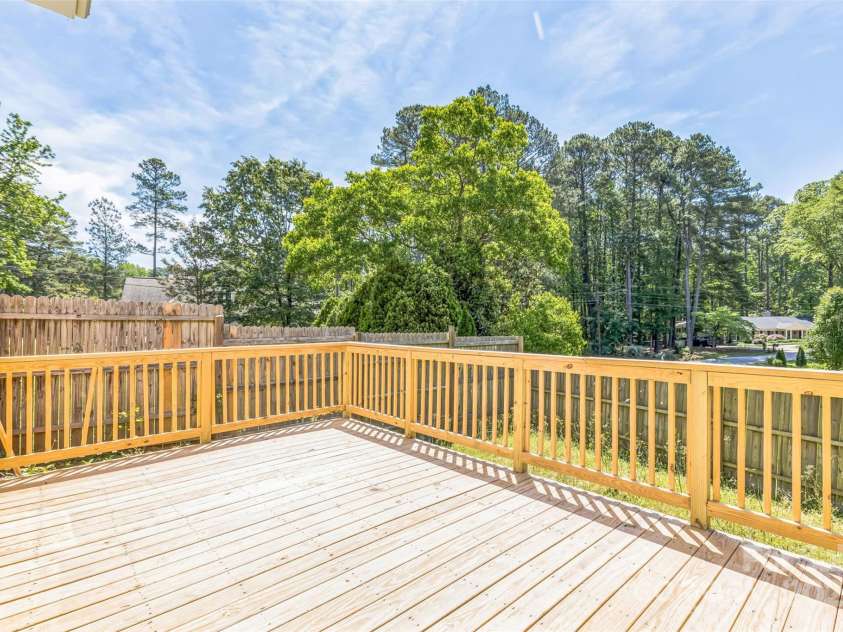 2300 Radius Circle, Sanford, NC 27330.  MLS# CAR4257008, YatesRealty ID 12997. 
