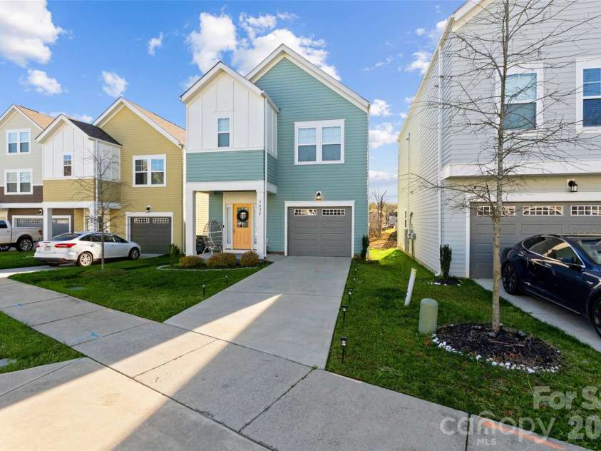 9022 Henry Thoreau Road, Charlotte, NC 28214.  MLS# CAR4359400, YatesRealty ID 12997. 