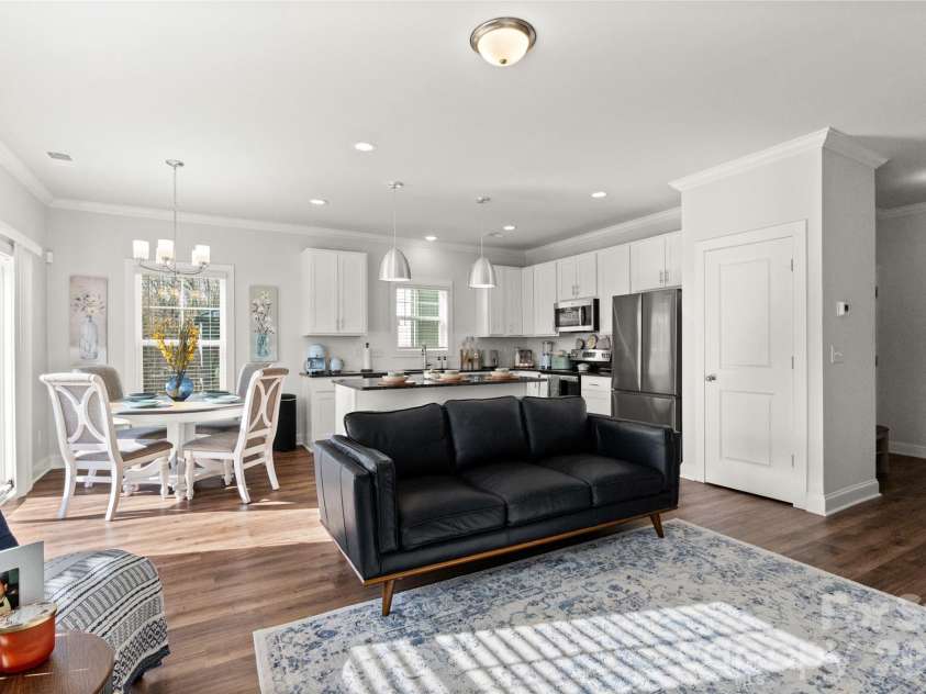 9022 Henry Thoreau Road, Charlotte, NC 28214.  MLS# CAR4359400, YatesRealty ID 12997. 