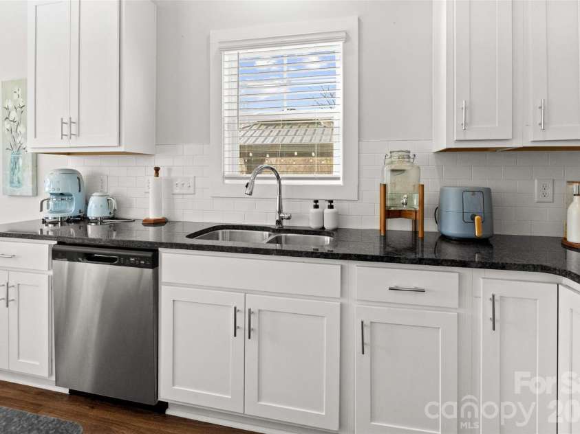9022 Henry Thoreau Road, Charlotte, NC 28214.  MLS# CAR4359400, YatesRealty ID 12997. 