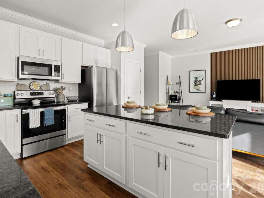 9022 Henry Thoreau Road, Charlotte, NC 28214.  MLS# CAR4359400, YatesRealty ID 12997. 