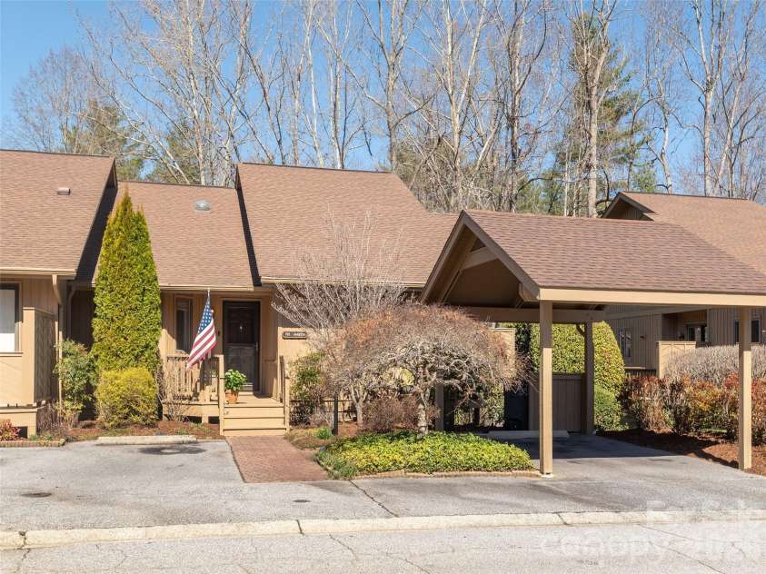 701 Red Oak Drive, Hendersonville, NC 28791.  MLS# CAR4357150, YatesRealty ID 12998. Front View