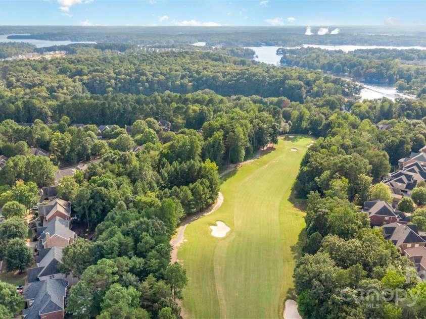 16614 Ruby Hill Place, Charlotte, NC 28278.  MLS# CAR4296624, YatesRealty ID 12999. 