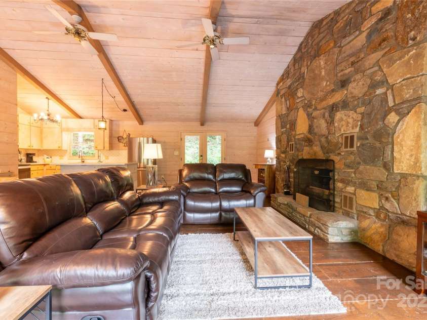 479 Big Ridge Road, Burnsville, NC 28714.  MLS# CAR4302188, YatesRealty ID 13. 