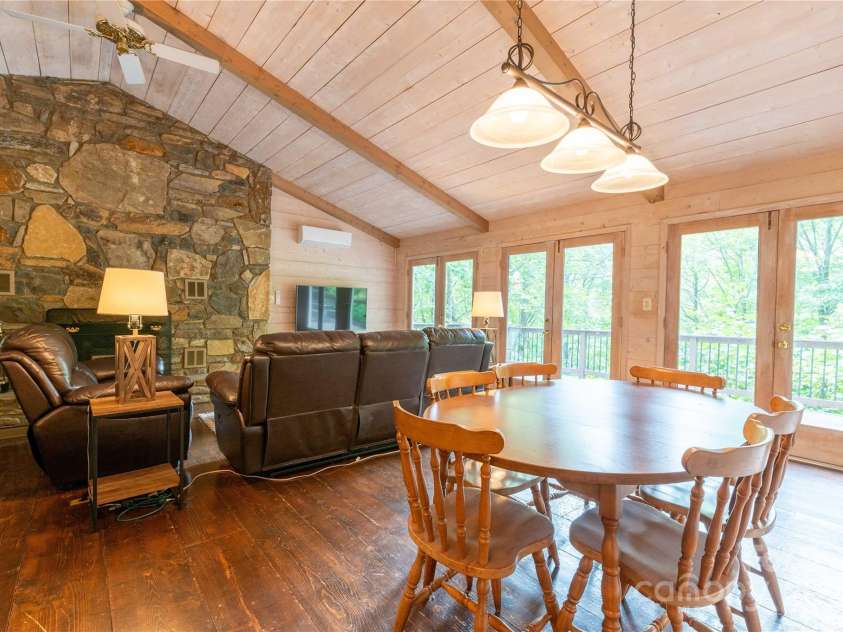 479 Big Ridge Road, Burnsville, NC 28714.  MLS# CAR4302188, YatesRealty ID 13. 