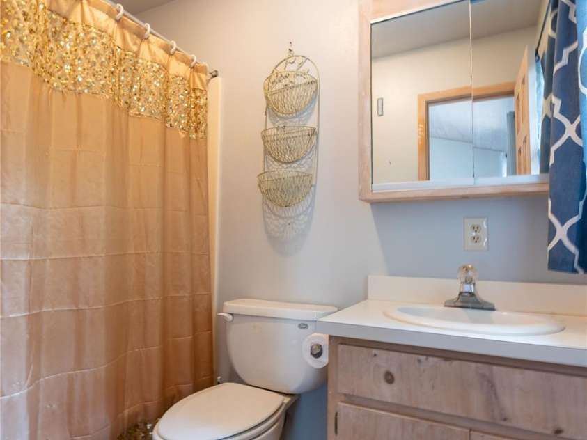 479 Big Ridge Road, Burnsville, NC 28714.  MLS# CAR4302188, YatesRealty ID 13. 