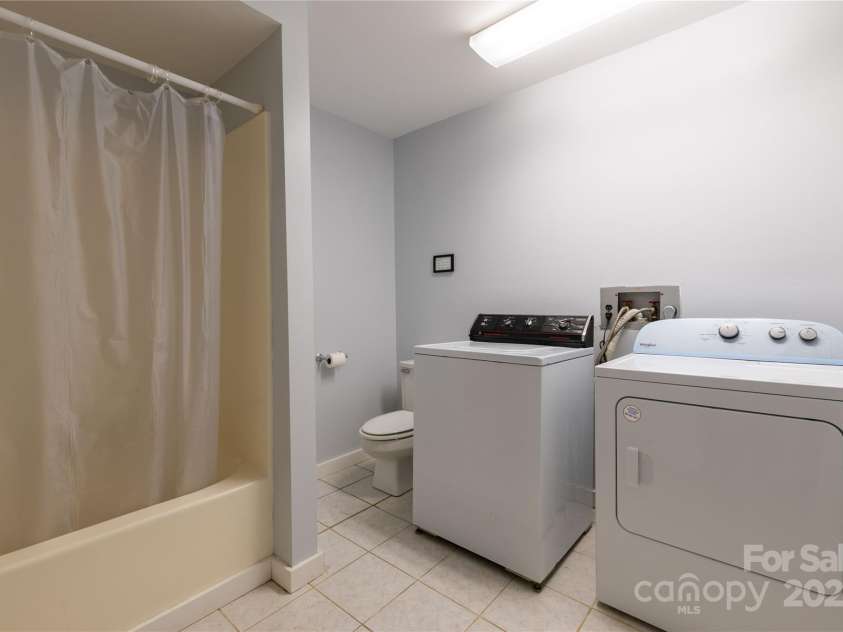 479 Big Ridge Road, Burnsville, NC 28714.  MLS# CAR4302188, YatesRealty ID 13. 