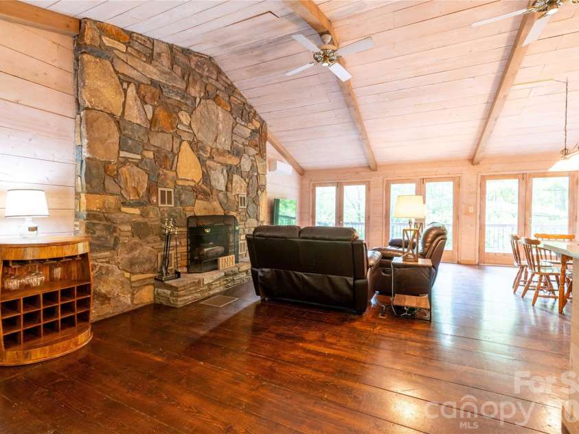 479 Big Ridge Road, Burnsville, NC 28714.  MLS# CAR4419399, YatesRealty ID 13. 