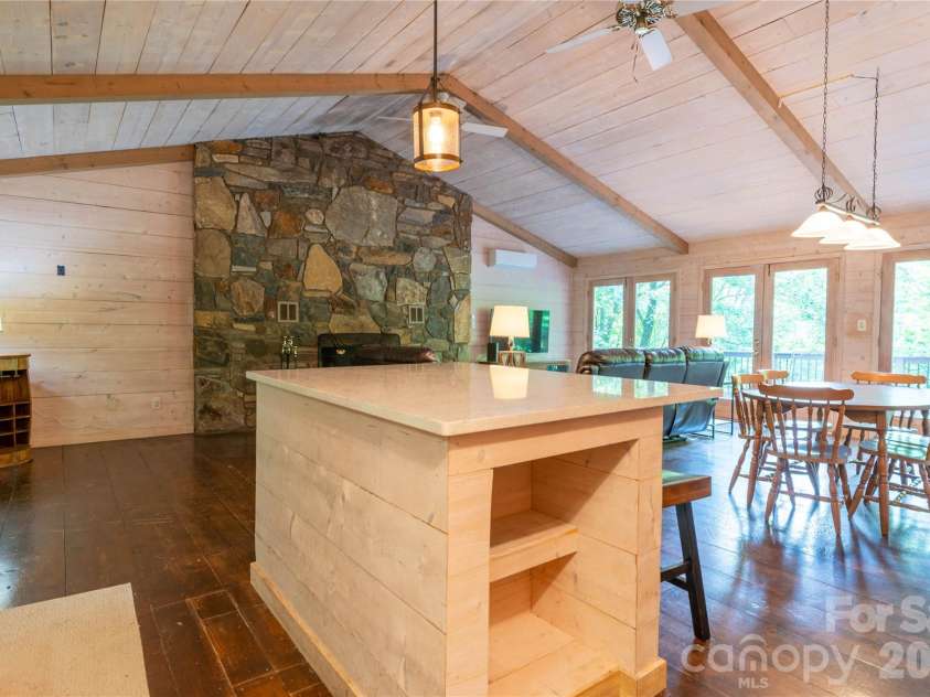 479 Big Ridge Road, Burnsville, NC 28714.  MLS# CAR4419399, YatesRealty ID 13. 