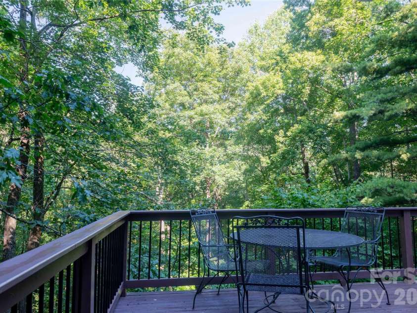 479 Big Ridge Road, Burnsville, NC 28714.  MLS# CAR4419399, YatesRealty ID 13. 
