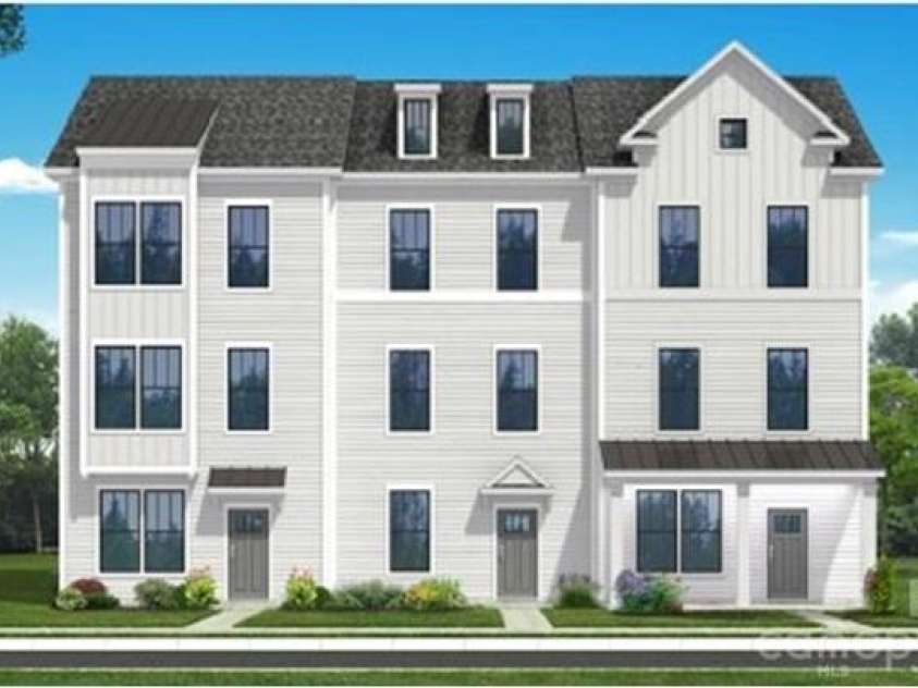 628 District Court, Fort Mill, SC 29708.  MLS# CAR4132678, YatesRealty ID 13. 