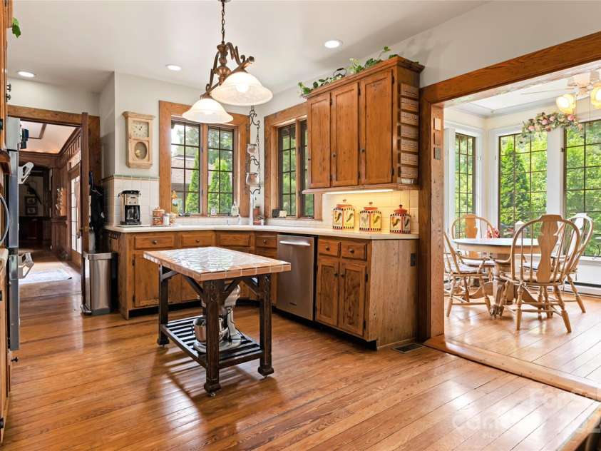 2531 Little River Road, Hendersonville, NC 28739.  MLS# CAR4154708, YatesRealty ID 130. 