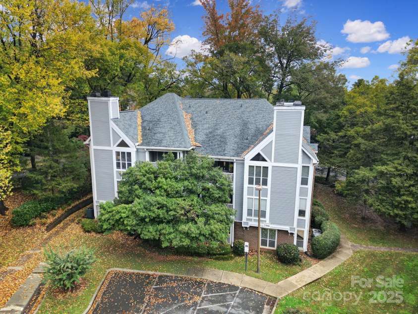 2506 Cranbrook Lane, Charlotte, NC 28207.  MLS# CAR4319001, YatesRealty ID 1300. 