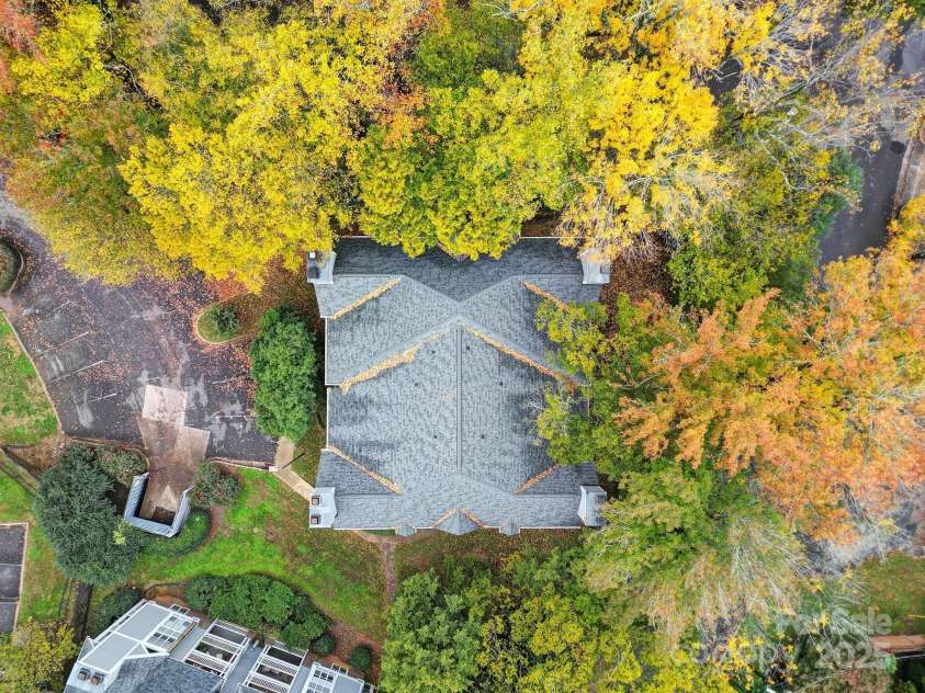 2506 Cranbrook Lane, Charlotte, NC 28207.  MLS# CAR4319001, YatesRealty ID 1300. 