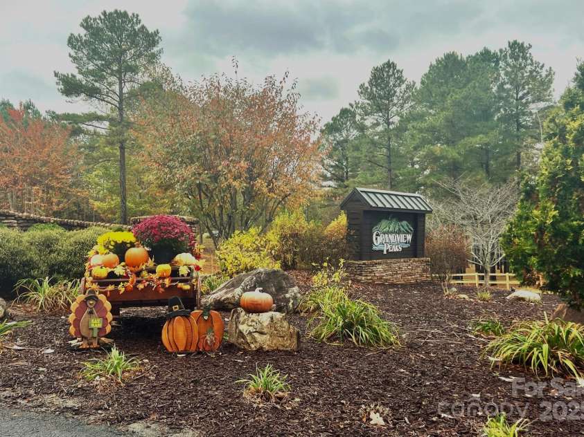 80 Grandview Loop, Nebo, NC 28761.  MLS# CAR4317495, YatesRealty ID 1300. Fall decorations at the gated entrance of Grandview Peaks.