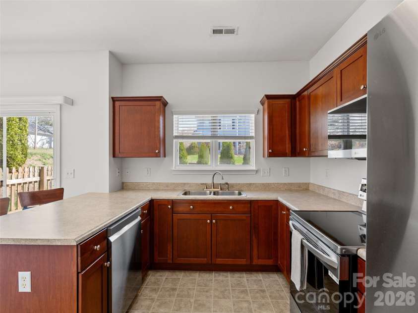 15 Scottish Circle, Asheville, NC 28803.  MLS# CAR4360015, YatesRealty ID 13000. 