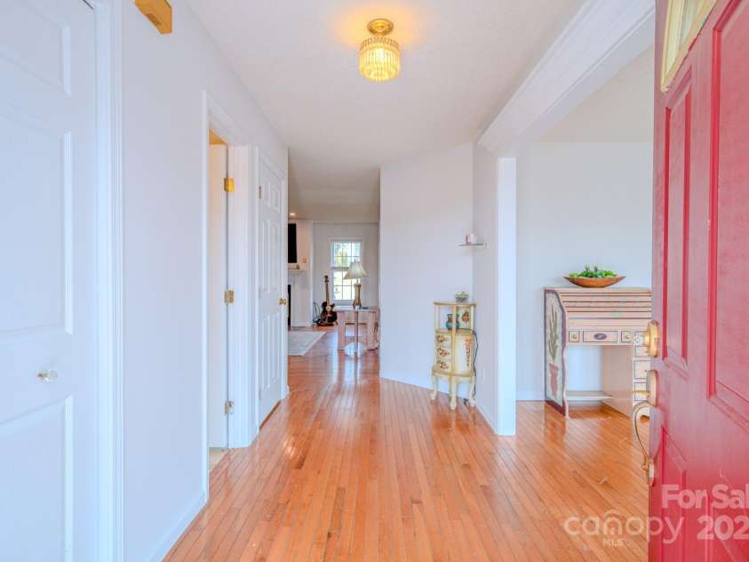 17 Mallory Meadows Court, Arden, NC 28704.  MLS# CAR4226335, YatesRealty ID 13001. 