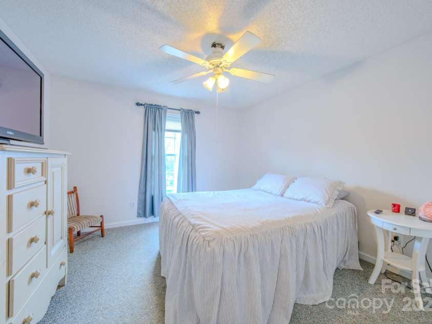 17 Mallory Meadows Court, Arden, NC 28704.  MLS# CAR4226335, YatesRealty ID 13001. 