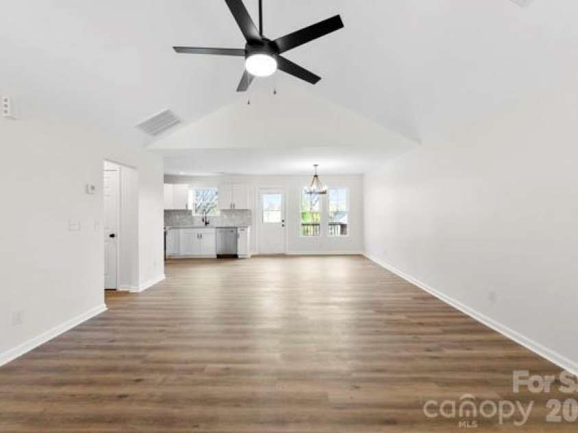 808 3rd Street, Kings Mountain, NC 28086.  MLS# CAR4361796, YatesRealty ID 13001. 