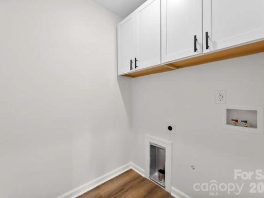 808 3rd Street, Kings Mountain, NC 28086.  MLS# CAR4361796, YatesRealty ID 13001. 