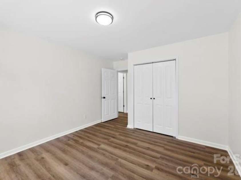 808 3rd Street, Kings Mountain, NC 28086.  MLS# CAR4361796, YatesRealty ID 13001. 