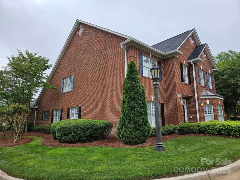800 Warrington Place, Rock Hill, SC 29732.  MLS# CAR4251495, YatesRealty ID 13003. 